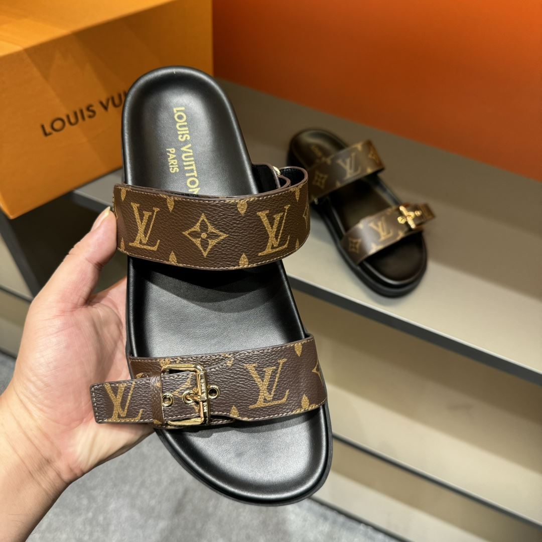 Louis Vuitton Slippers